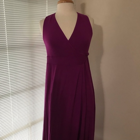 Ingrid & Isabel size medium sleeveless wrap maxi dress magenta color - Picture 3 of 4